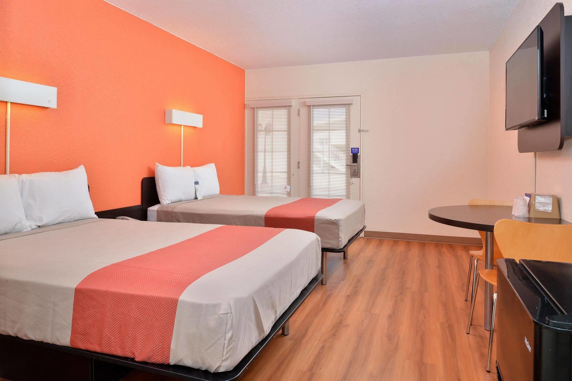 Days Inn By Wyndham Brawley Luaran gambar
