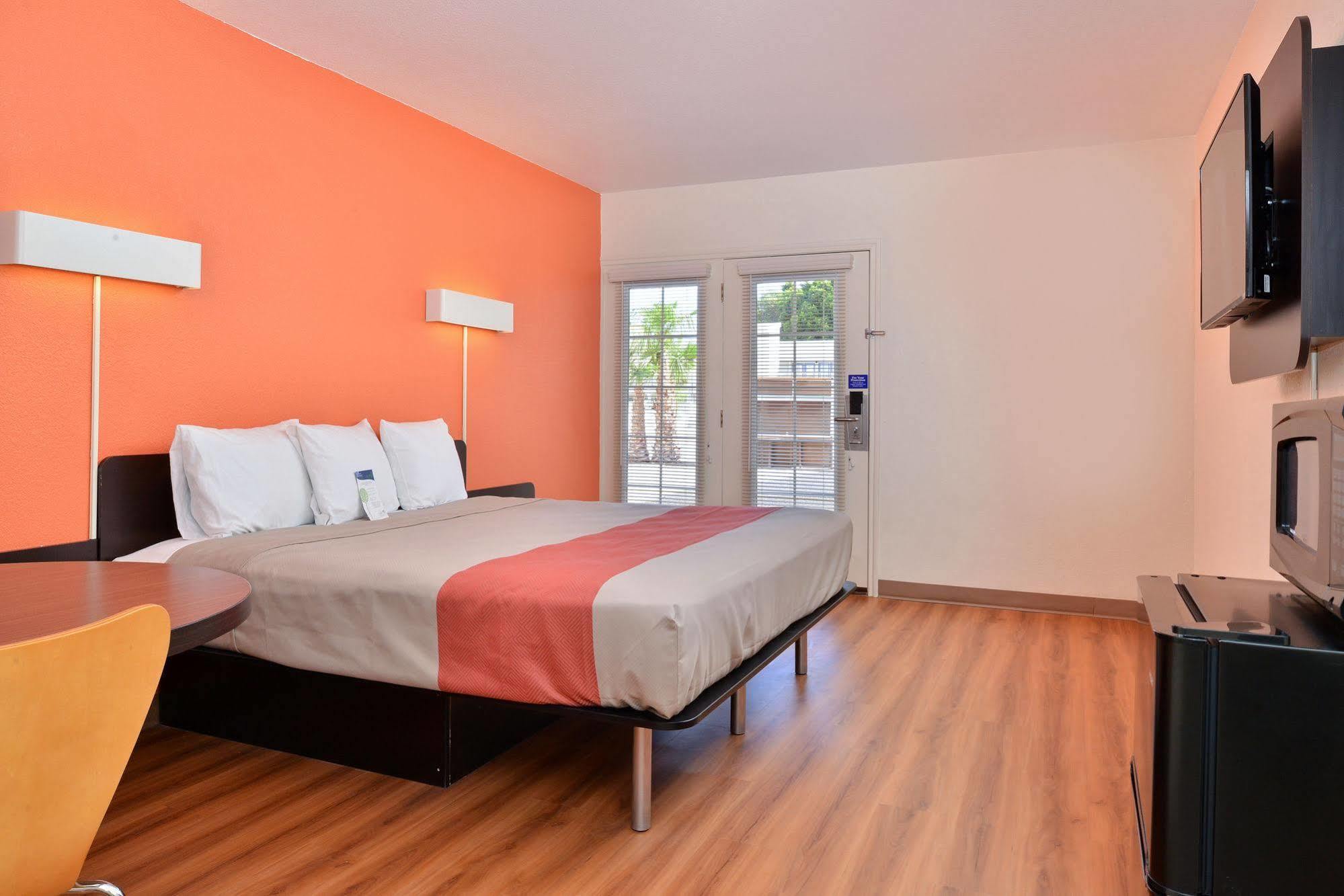 Days Inn By Wyndham Brawley Luaran gambar