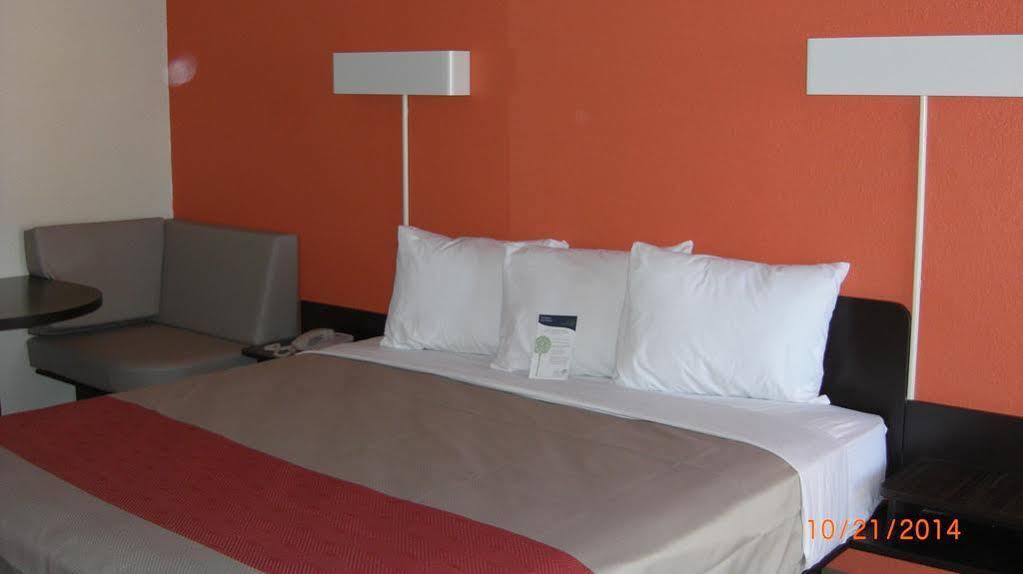 Days Inn By Wyndham Brawley Luaran gambar