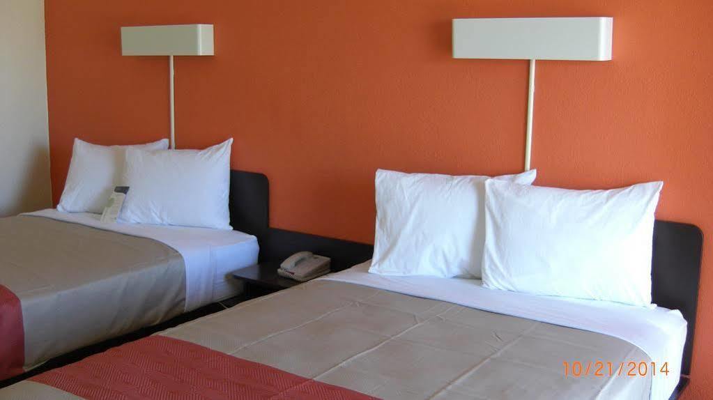 Days Inn By Wyndham Brawley Luaran gambar